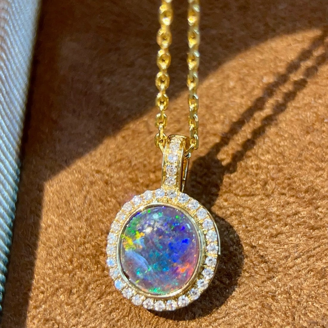 14k Gold 0.39 Ctw Natural Opal & Diamond Pendant( Without Chain ) - 5