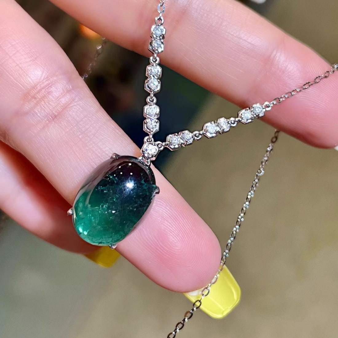 14k Gold 11.53 Ctw Natural Emerald & Diamond Necklace - 3