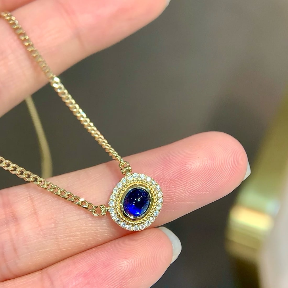 14k Gold 0.79 Ctw Vivid Blue Natural Sapphire & Diamond Necklace - 2