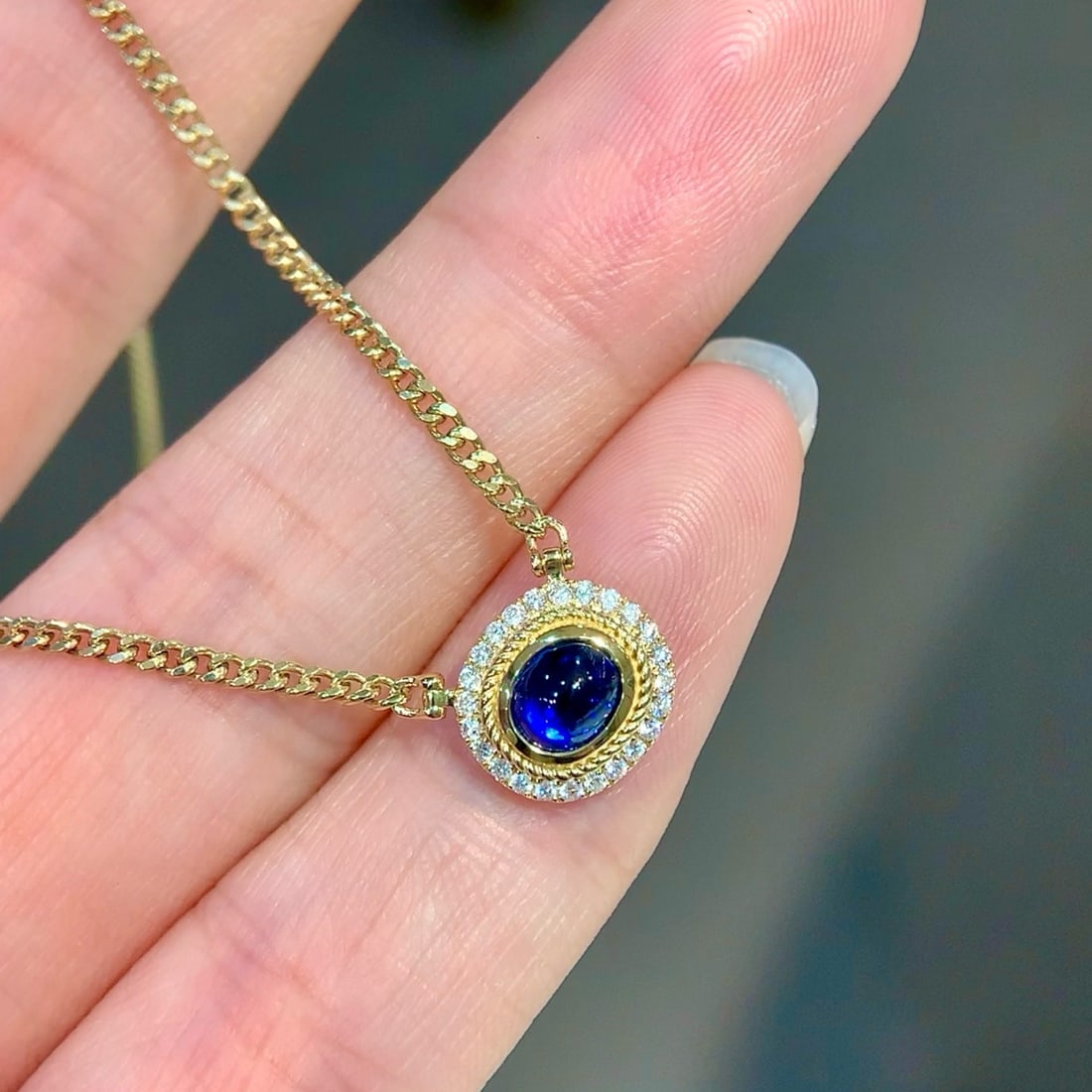 14k Gold 0.79 Ctw Vivid Blue Natural Sapphire & Diamond Necklace - 3