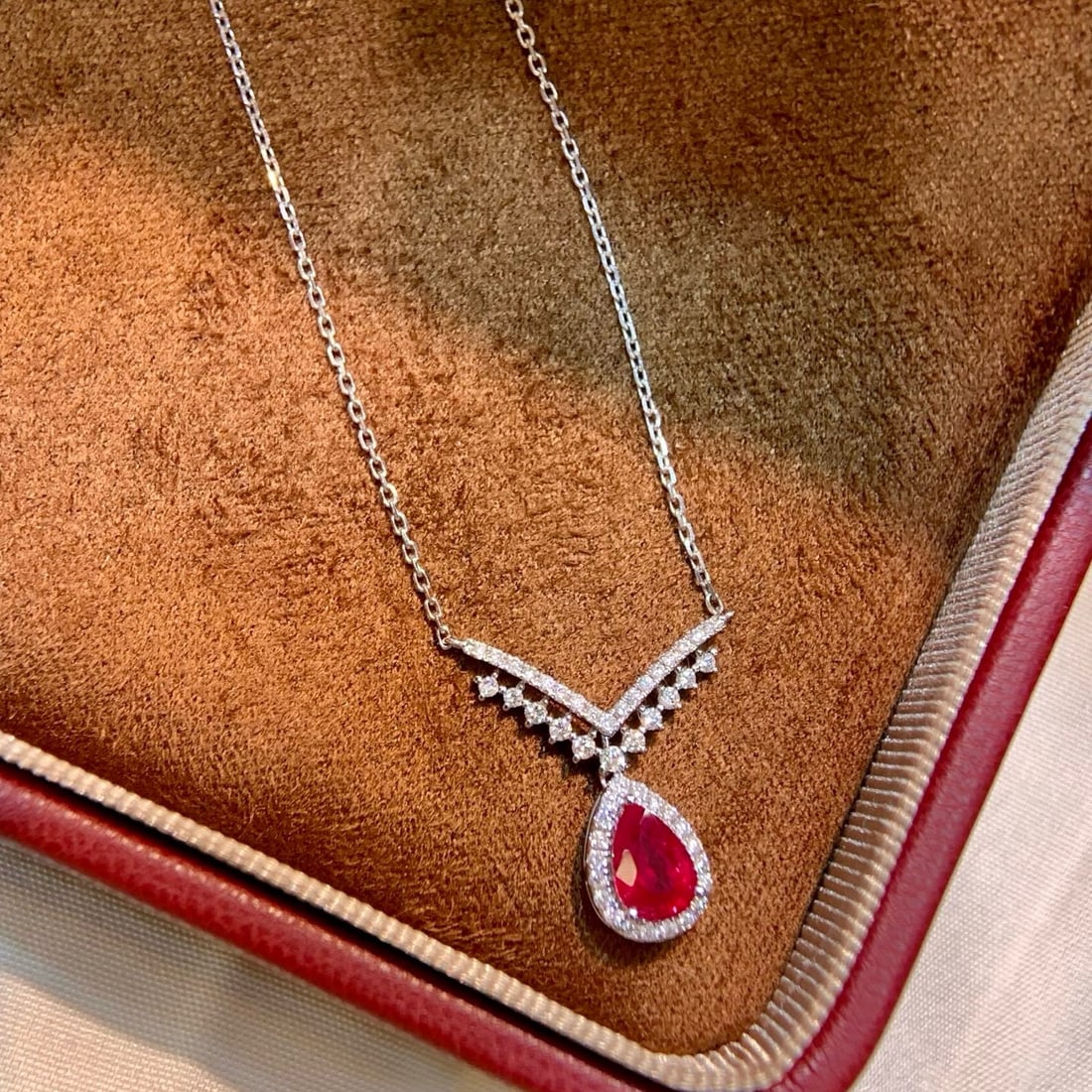 14k Gold 0.81 Ctw Vivid Red Natural Ruby & Diamond Necklace - 2