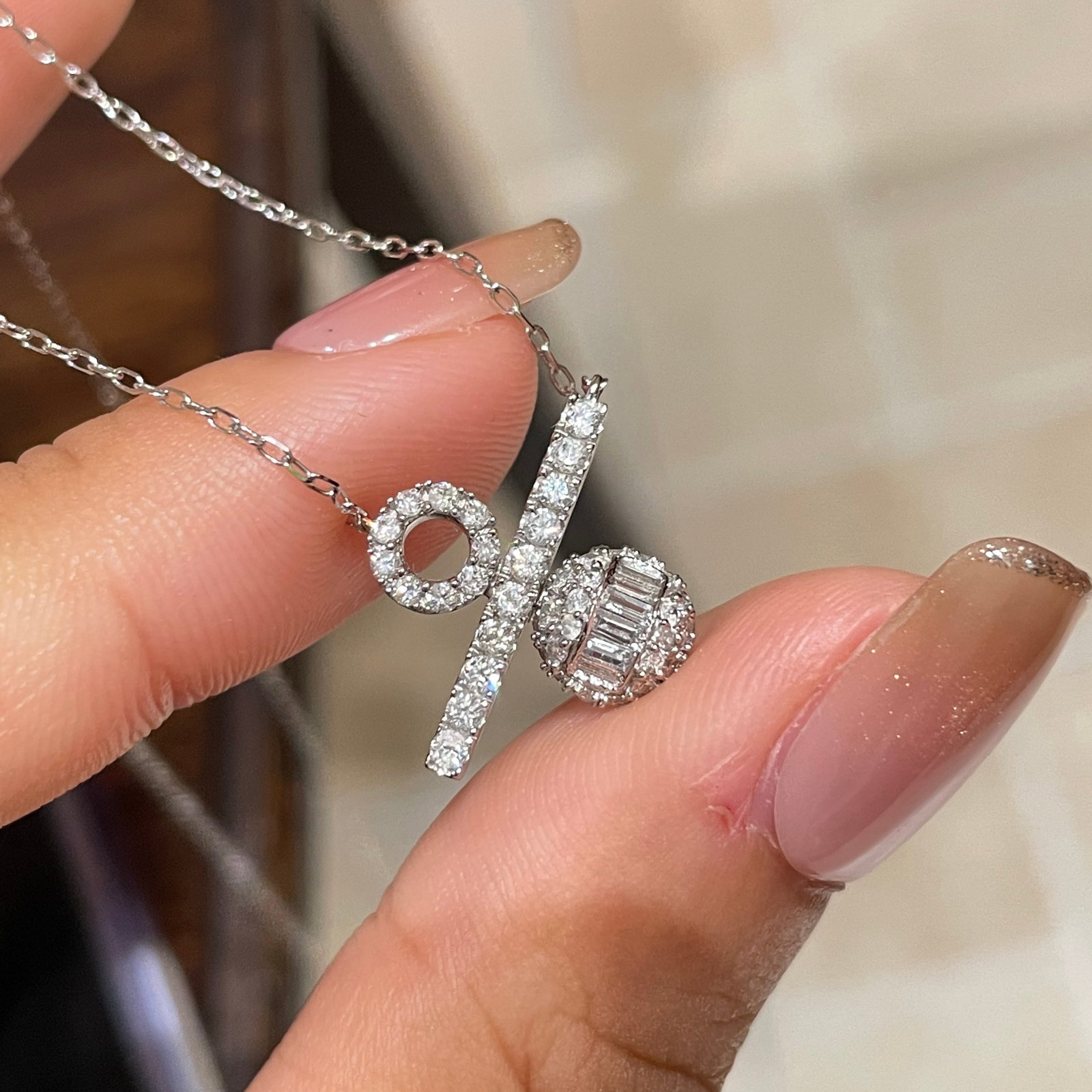 14k Gold 0.5 Ct Natural H Diamond Necklace: Ref:231170311 // gold content:14k gold // main gemstone:diamond // shape:multiple // carat weight:0. 5ct // clarity grade:vs-si // color:h // treatment:natural // Condition: New Low Estimate: 2400.00