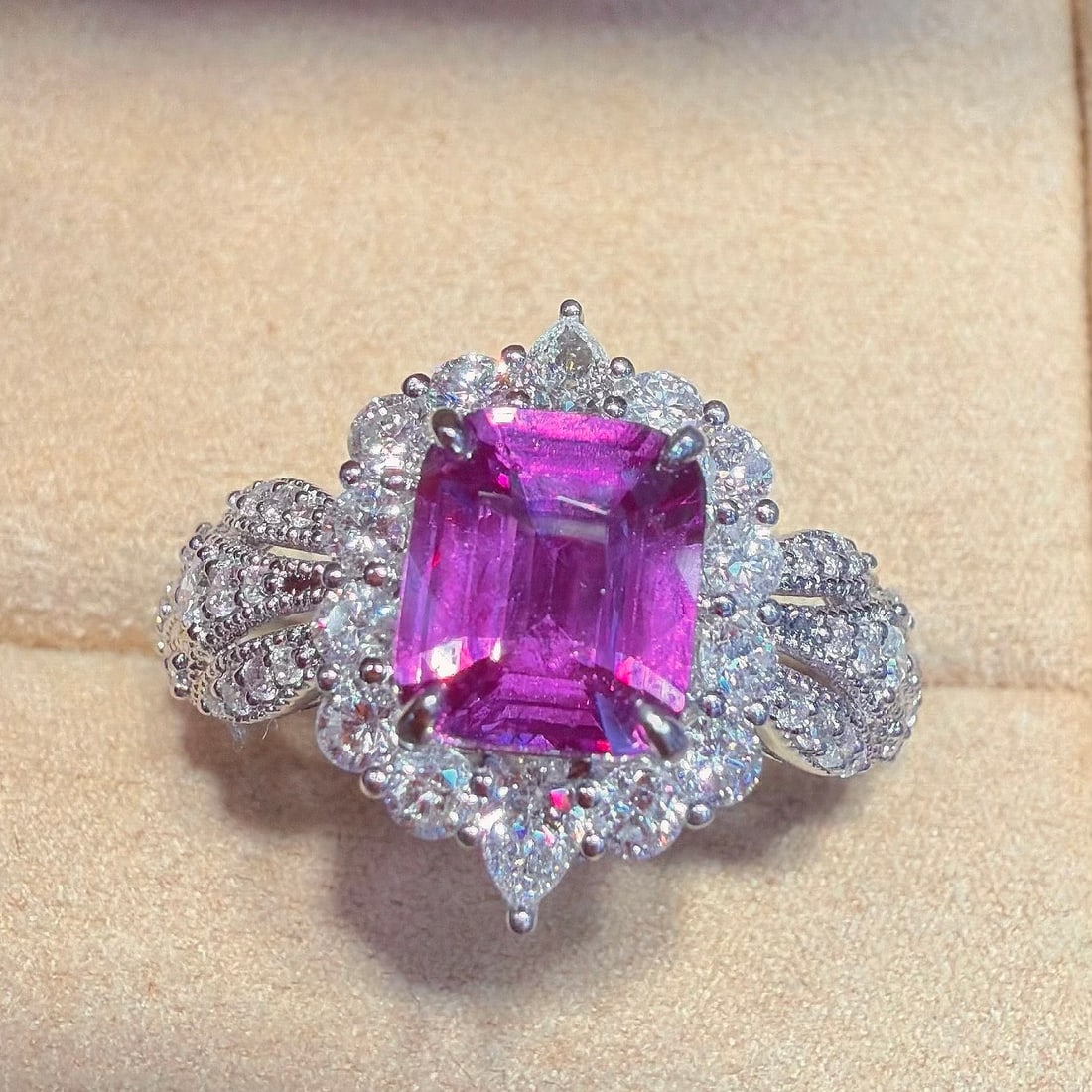 14k Gold 2.21 Ctw Natural Sapphire & Diamond Ring - 3