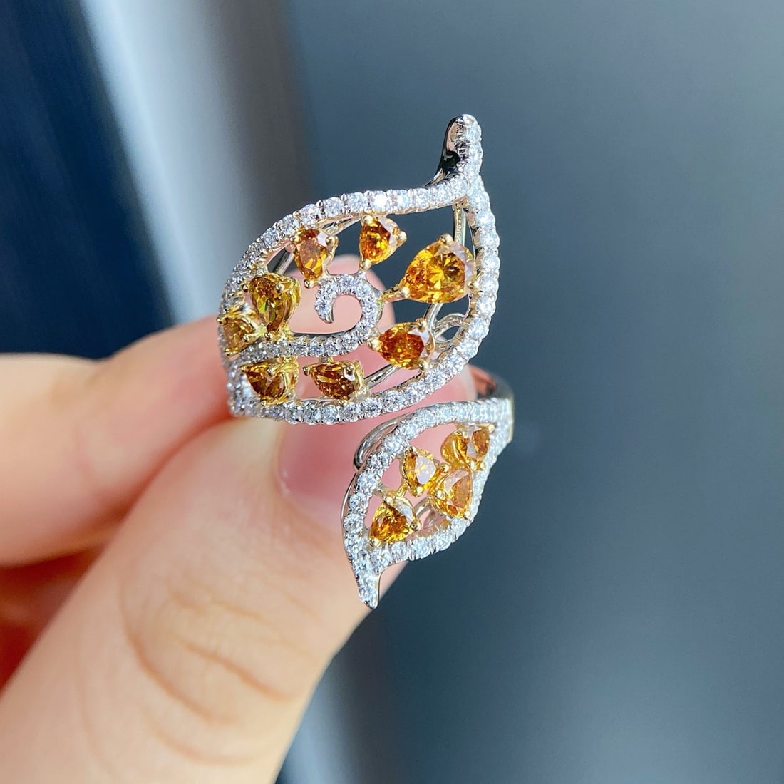 14k Gold 2.20 Ctw Natural Yellow Diamond & Diamond Ring: Ref:231170333 // gold content:14k gold // ring size:7. 25us // // main gemstone:yellow diamond // shape:pear // carat weight:1. 48ct // color:yellow // treatment:natural // // adjacent gemstone 2 :