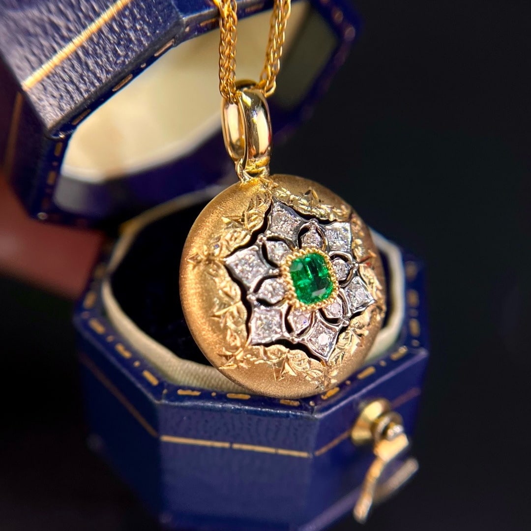 14k Gold 0.33 Ctw Vivid Green Natural Emerald & Diamond Pendant( Without Chain ) - 2