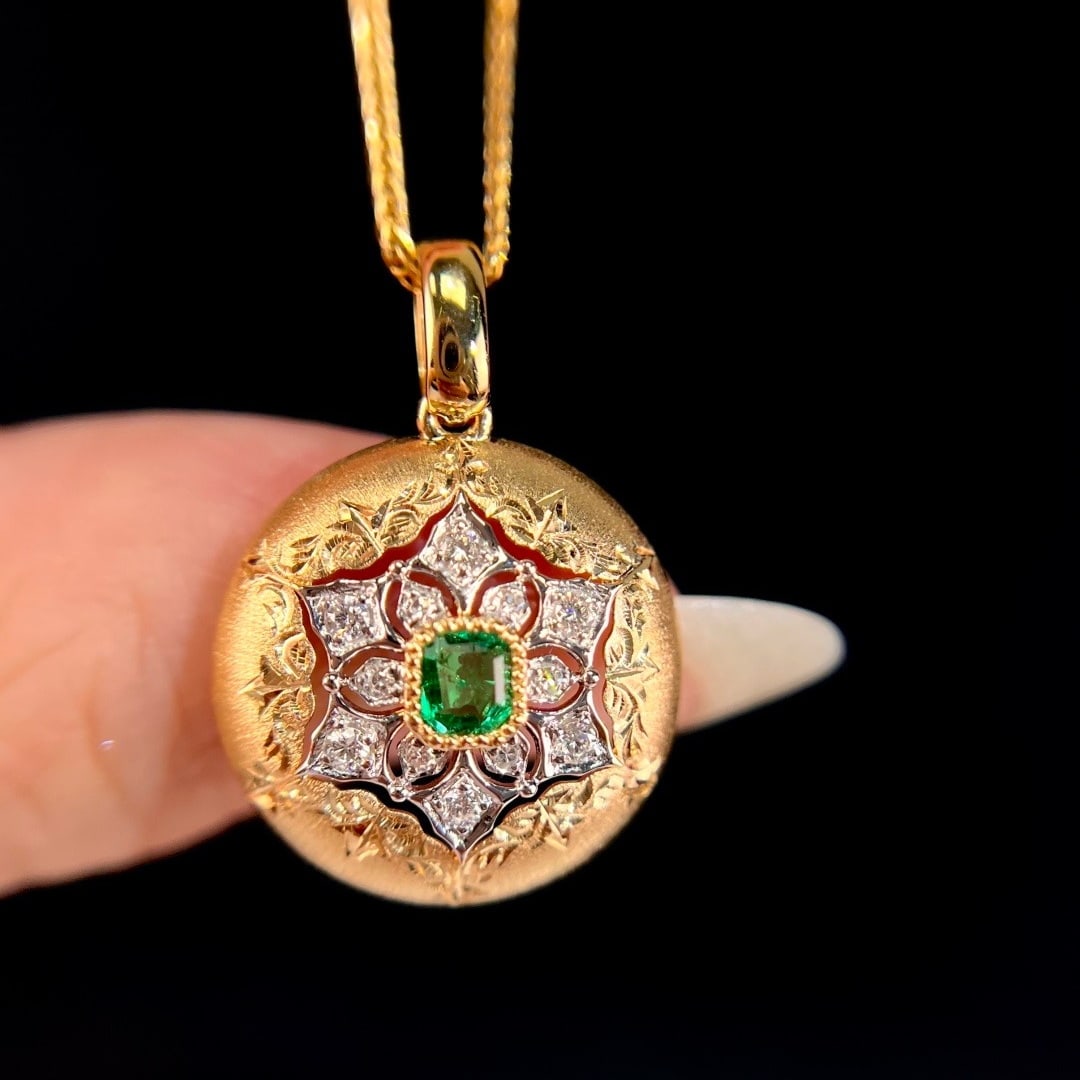 14k Gold 0.33 Ctw Vivid Green Natural Emerald & Diamond Pendant( Without Chain ) - 3