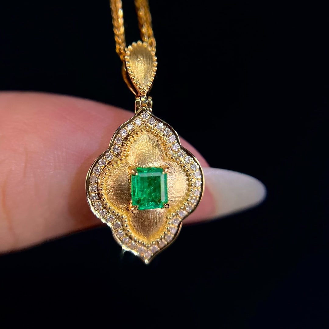 14k Gold 0.42 Ctw Vivid Green Natural Emerald & Diamond Pendant( Without Chain ) - 3