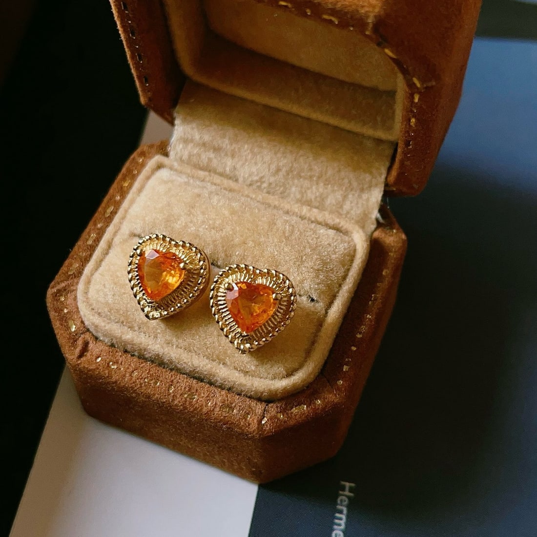 14k Gold 1 Ct Natural Spessartine & Diamond Earrings: Ref:231170367 // gold content:14k gold // main gemstone:spessartine // shape:heart // carat weight:1ct // color:orange // treatment:natural // // adjacent gemstone 2 : diamond // shape:round //