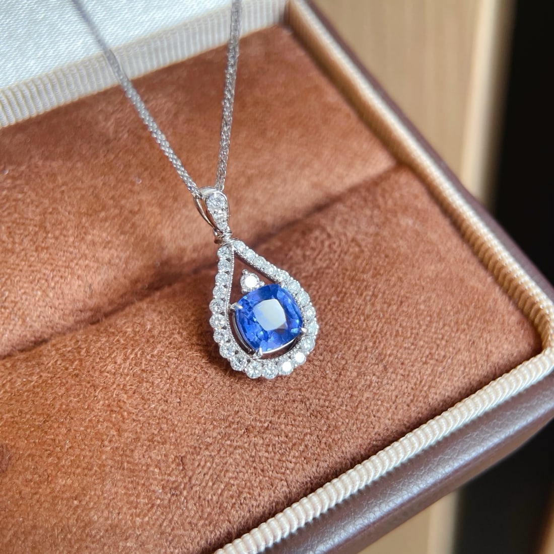 14k Gold 1.2 Ct Natural Sapphire & Diamond Necklace - 2