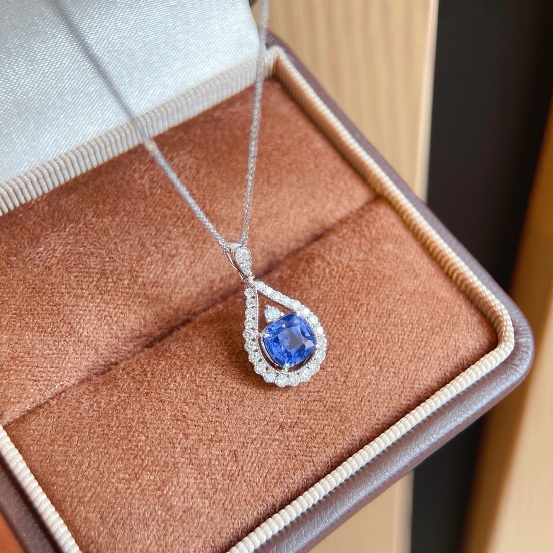 14k Gold 1.2 Ct Natural Sapphire & Diamond Necklace - 5