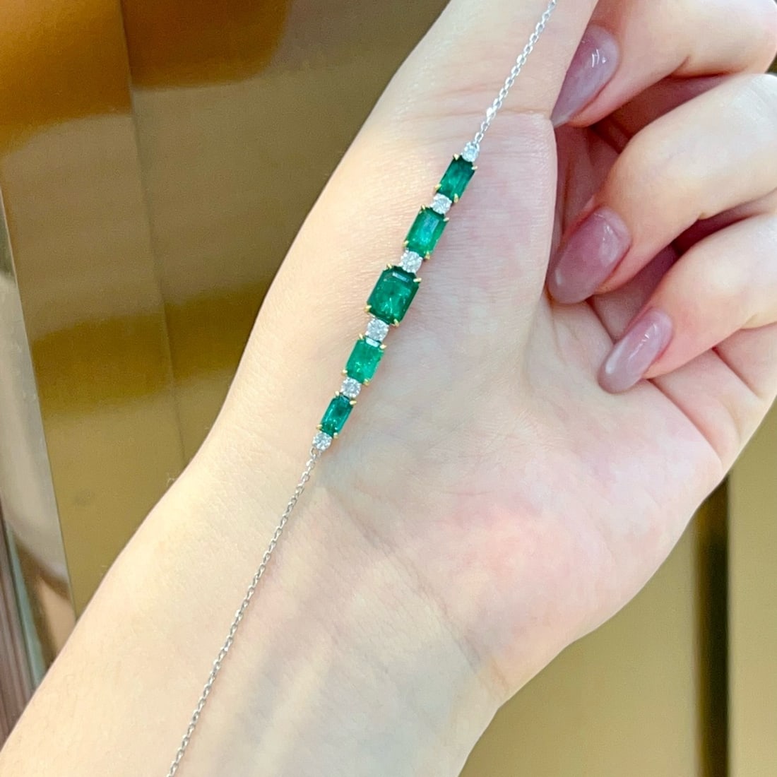 14k Gold 2.3 Ct Natural Emerald & Diamond Bracelet - 4