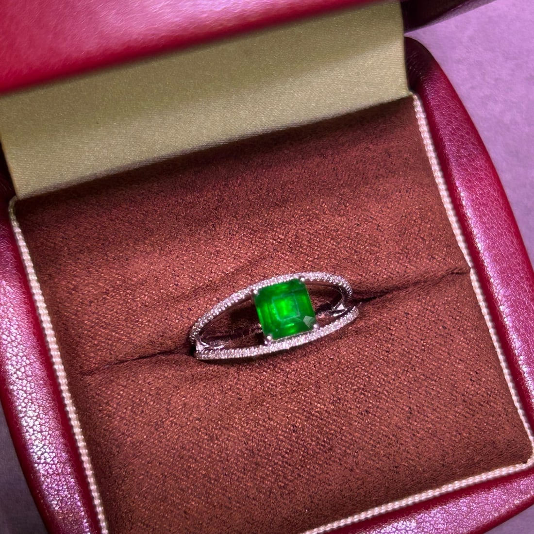 14k Gold 1.26 Ctw Vivid Green Natural Emerald & Diamond Ring - 6