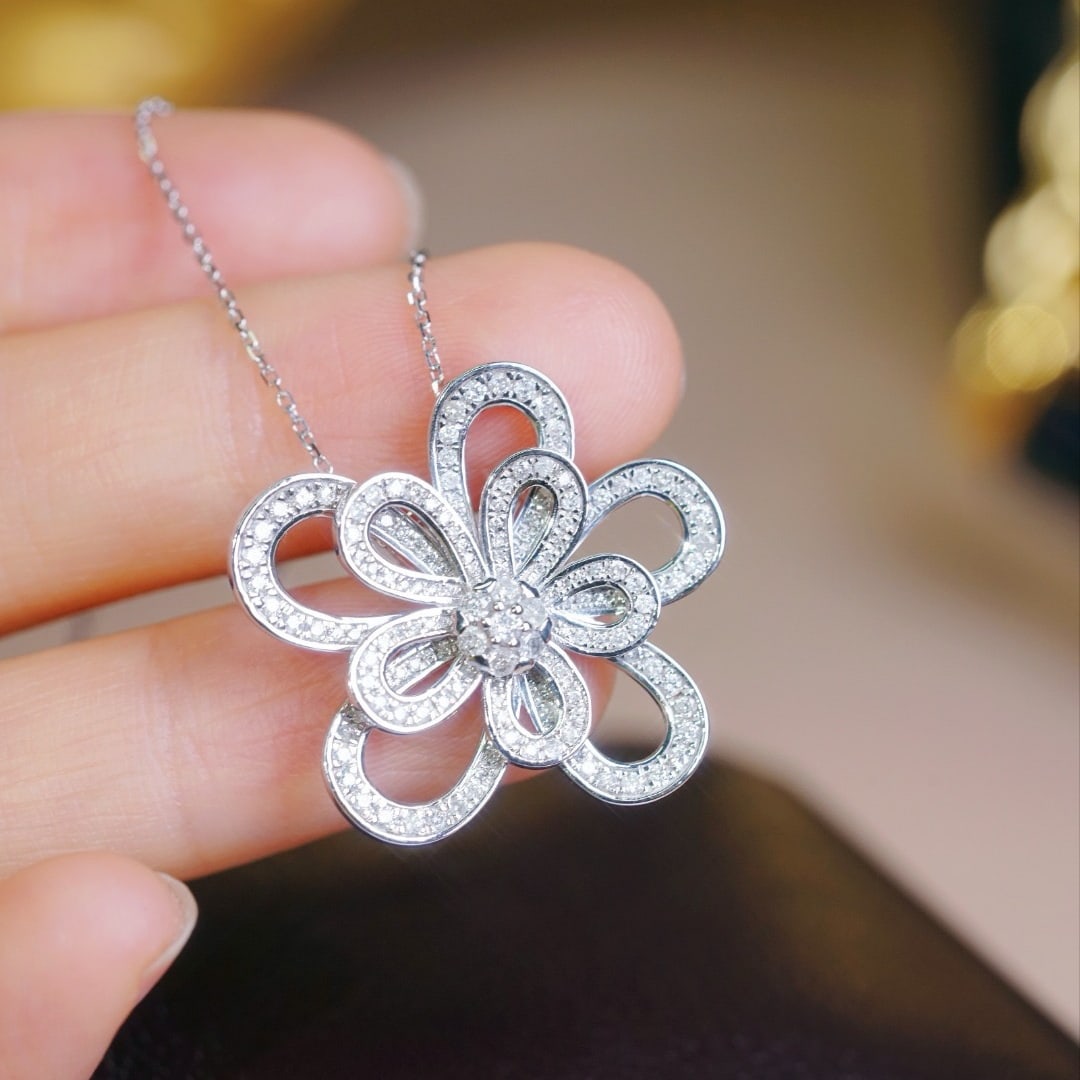 14k Gold 0.85 Ct Natural H Diamond & Flowers Necklace - 5