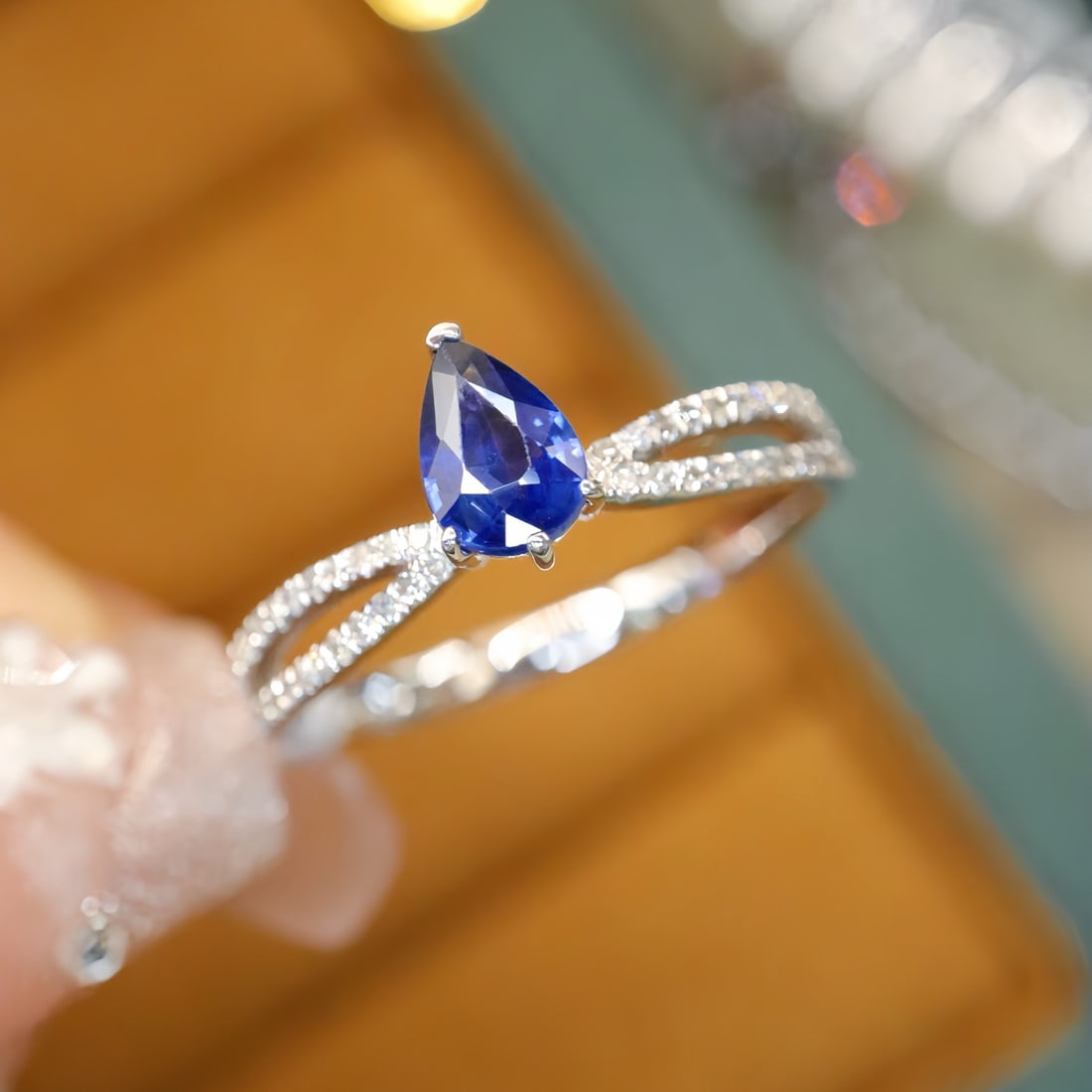 14k Gold 0.75 Ctw Natural Sapphire & Diamond Ring - 2