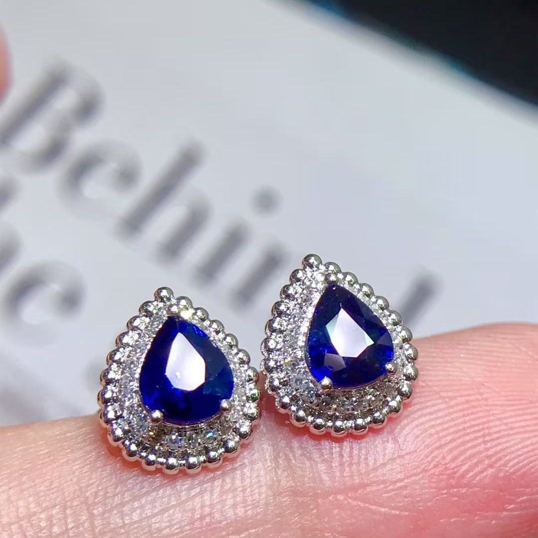 14k Gold 1.53 Ctw Natural Sapphire & Diamond Earrings: Ref:231170384 // gold content:14k gold // main gemstone:sapphire // shape:pear // carat weight:1. 35ct // color:blue // treatment:natural // // adjacent gemstone 2 : diamond // shape:round // carat