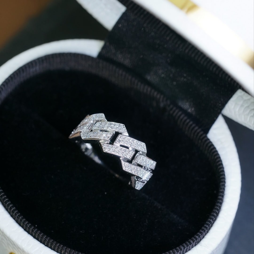 14k Gold 0.40 Ct Natural H Diamond Ring: Ref:231170386 // gold content:14k gold // ring size:7. 25us // // main gemstone:diamond // shape:round // carat weight:0. 40ct // clarity grade:vs-si // color:h // treatment:natural // cut grade:g //