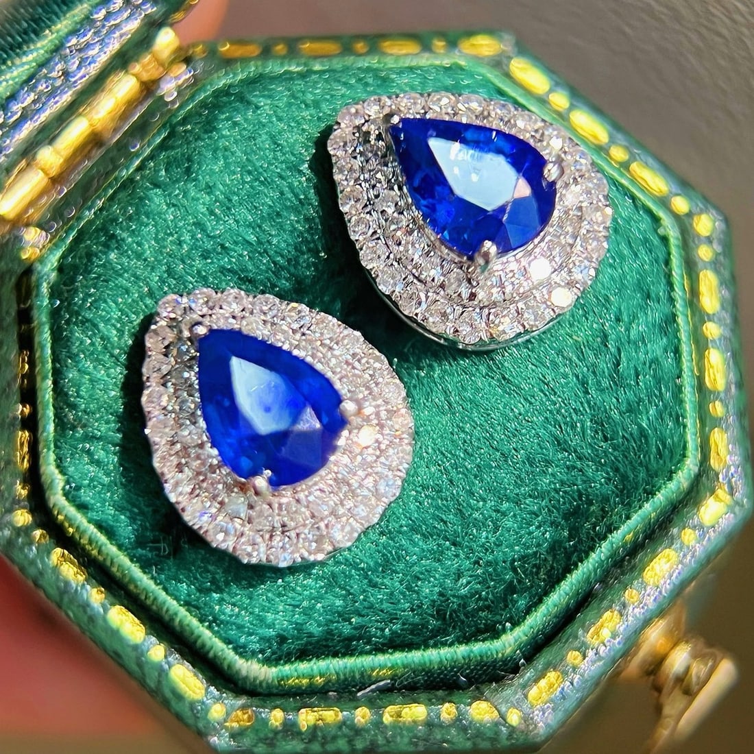14k Gold 2.33 Ctw Vivid Blue Natural Sapphire & Diamond Earrings - 5