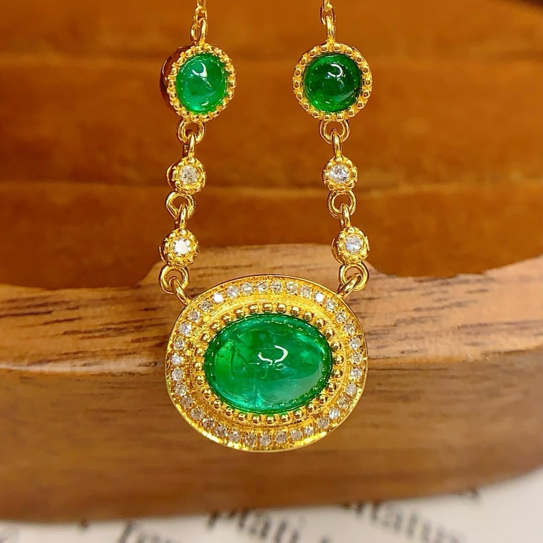 14k Gold 1.4 Ct Natural Emerald & Diamond Necklace - 5