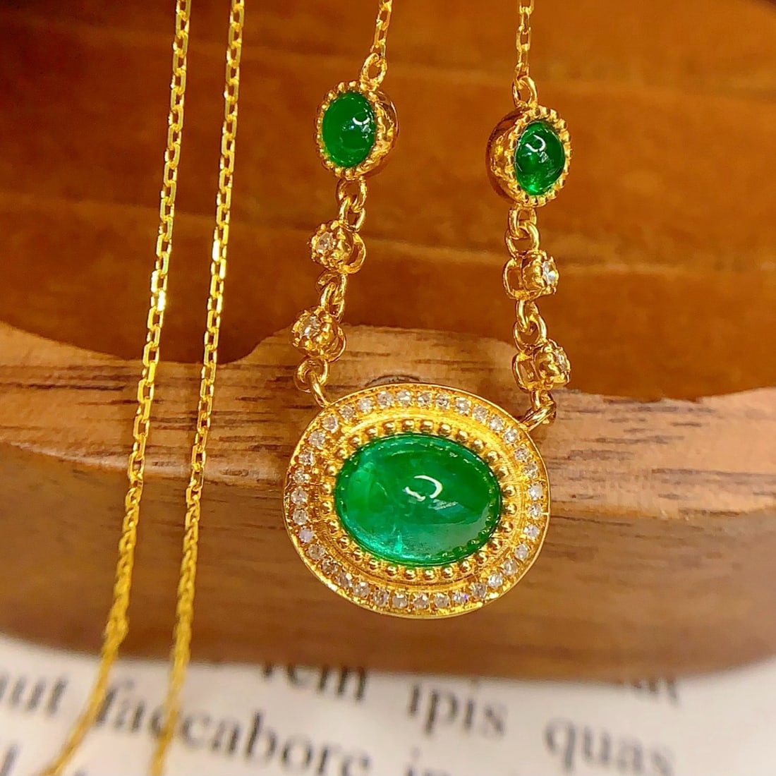 14k Gold 1.4 Ct Natural Emerald & Diamond Necklace - 6