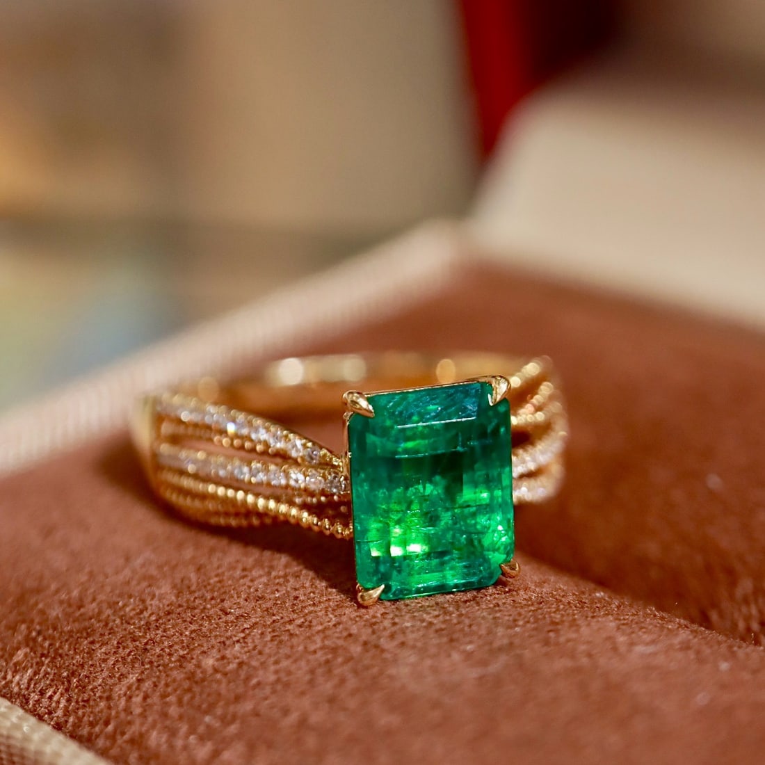 14k Gold 1.92 Ctw Vivid Green Natural Emerald & Diamond Ring - 6