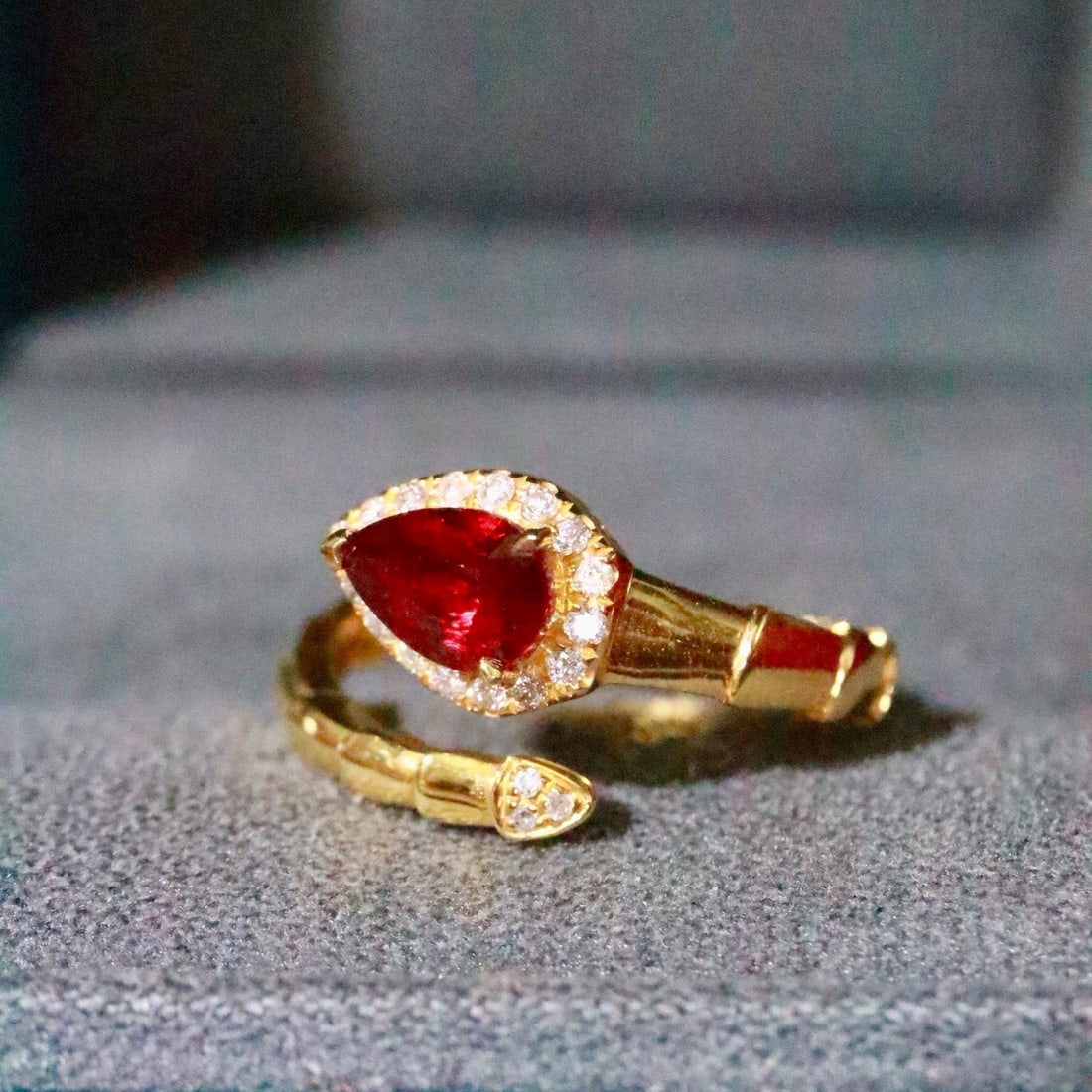 14k Gold 1.04 Ctw Natural Ruby & Diamond Ring - 4