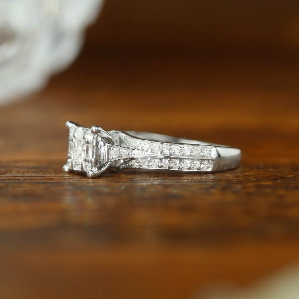 14k Gold 0.50 Ct Natural H Diamond Ring - 4