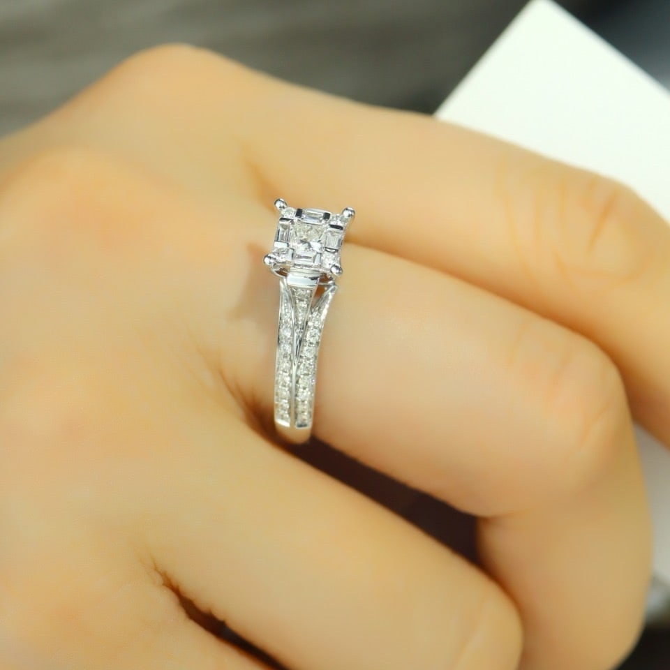 14k Gold 0.50 Ct Natural H Diamond Ring - 5