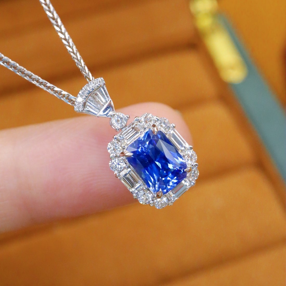 14k Gold 2.77 Ctw Natural Sapphire & Diamond Pendant( Without Chain ) - 3