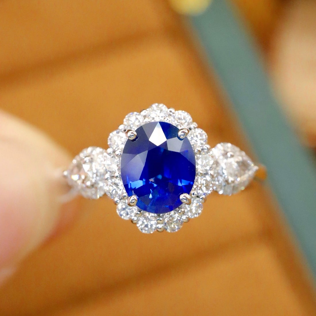 14k Gold 1.52 Ctw Vivid Blue Natural Sapphire & Diamond Ring: Ref:231167082 // gold content:14k gold // ring size:7. 25us // // main gemstone:sapphire // shape:oval // carat weight:1. 12ct // color:vivid blue // treatment:natural // // adjacent gemstone 2 :
