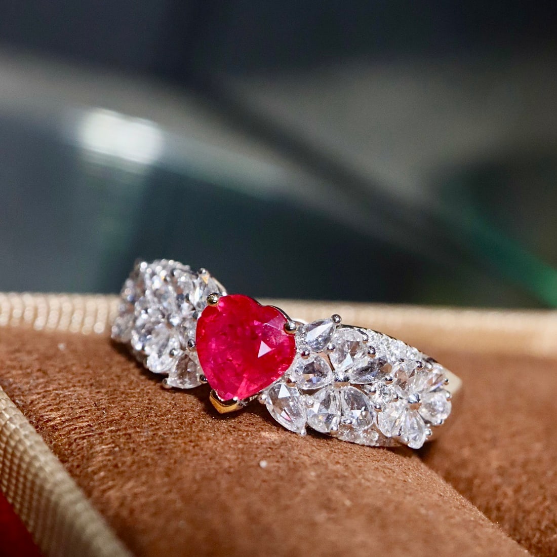 14k Gold 1.14 Ctw Natural Ruby & Diamond Ring - 3