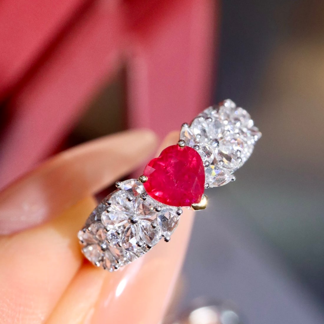 14k Gold 1.14 Ctw Natural Ruby & Diamond Ring - 7