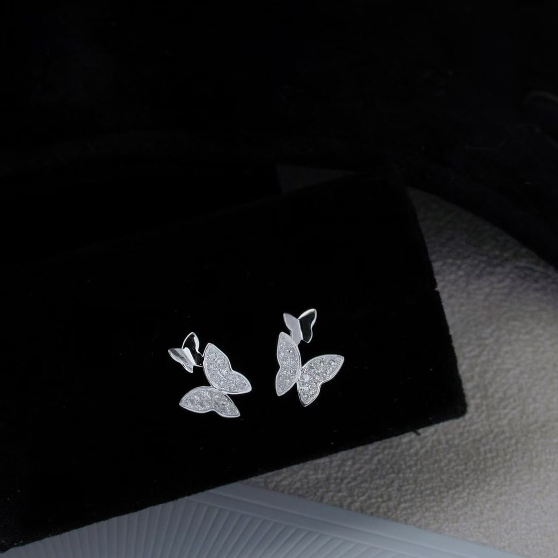 14k Gold 0.16 Ct Natural H Diamond & Butterfly Earrings - 2