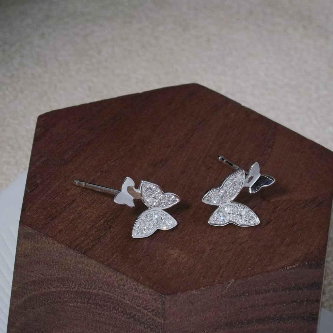 14k Gold 0.16 Ct Natural H Diamond & Butterfly Earrings - 4