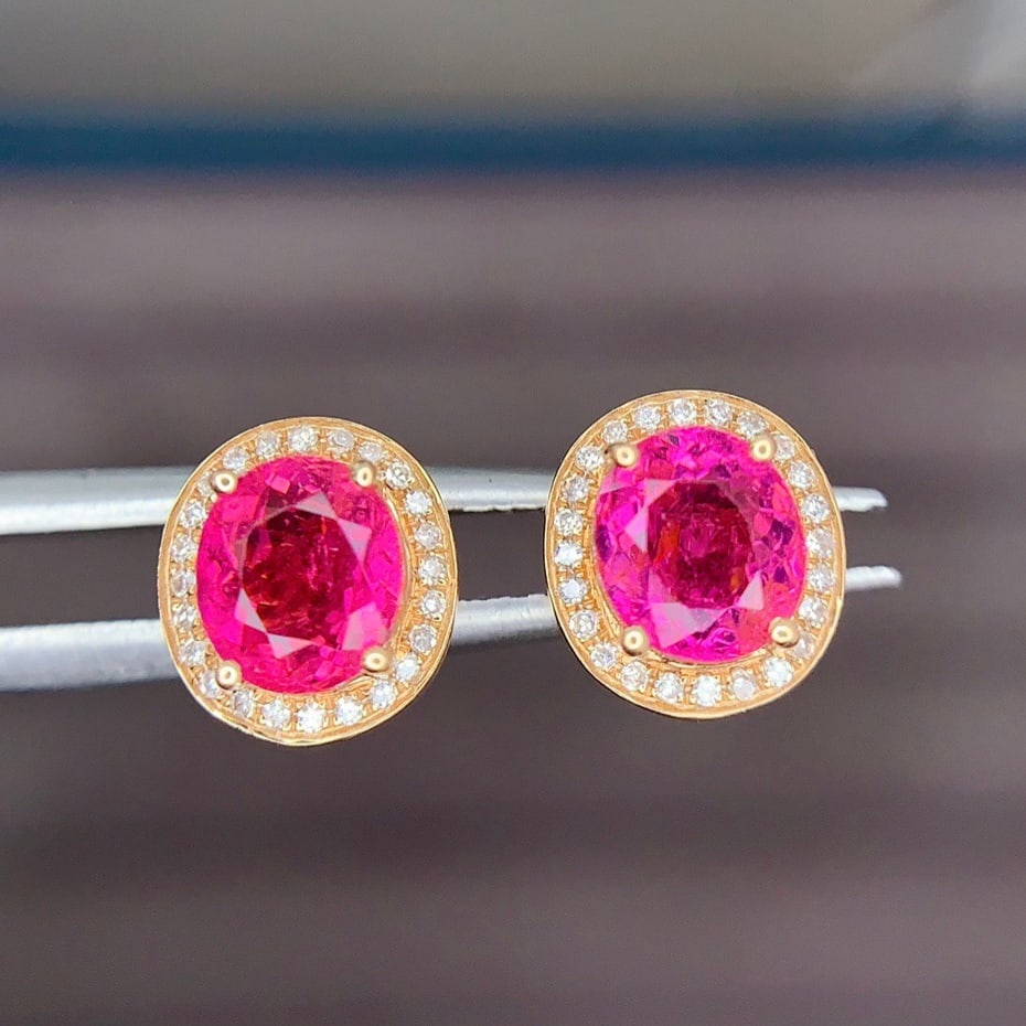 14k Gold 1.8 Ct Natural Tourmaline & Diamond Earrings: Ref:231167162 // gold content:14k gold // main gemstone:tourmaline // shape:oval // carat weight:1. 8ct // color:red // treatment:natural // // adjacent gemstone 2 : diamond // shape:round // clarity