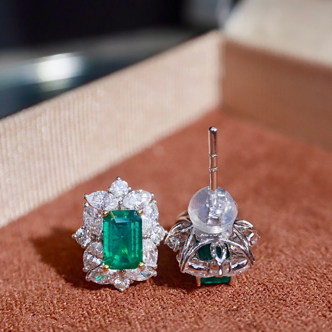 14k Gold 2.62 Ctw Natural Emerald & Diamond Earrings - 2