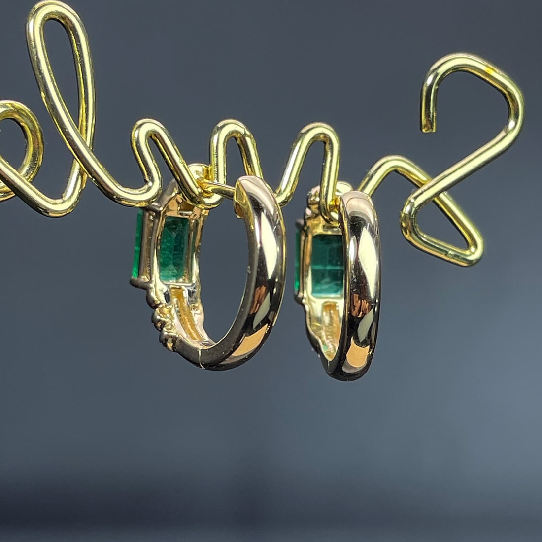 14k Gold 1.12 Ctw Natural Emerald & Diamond Earrings - 4
