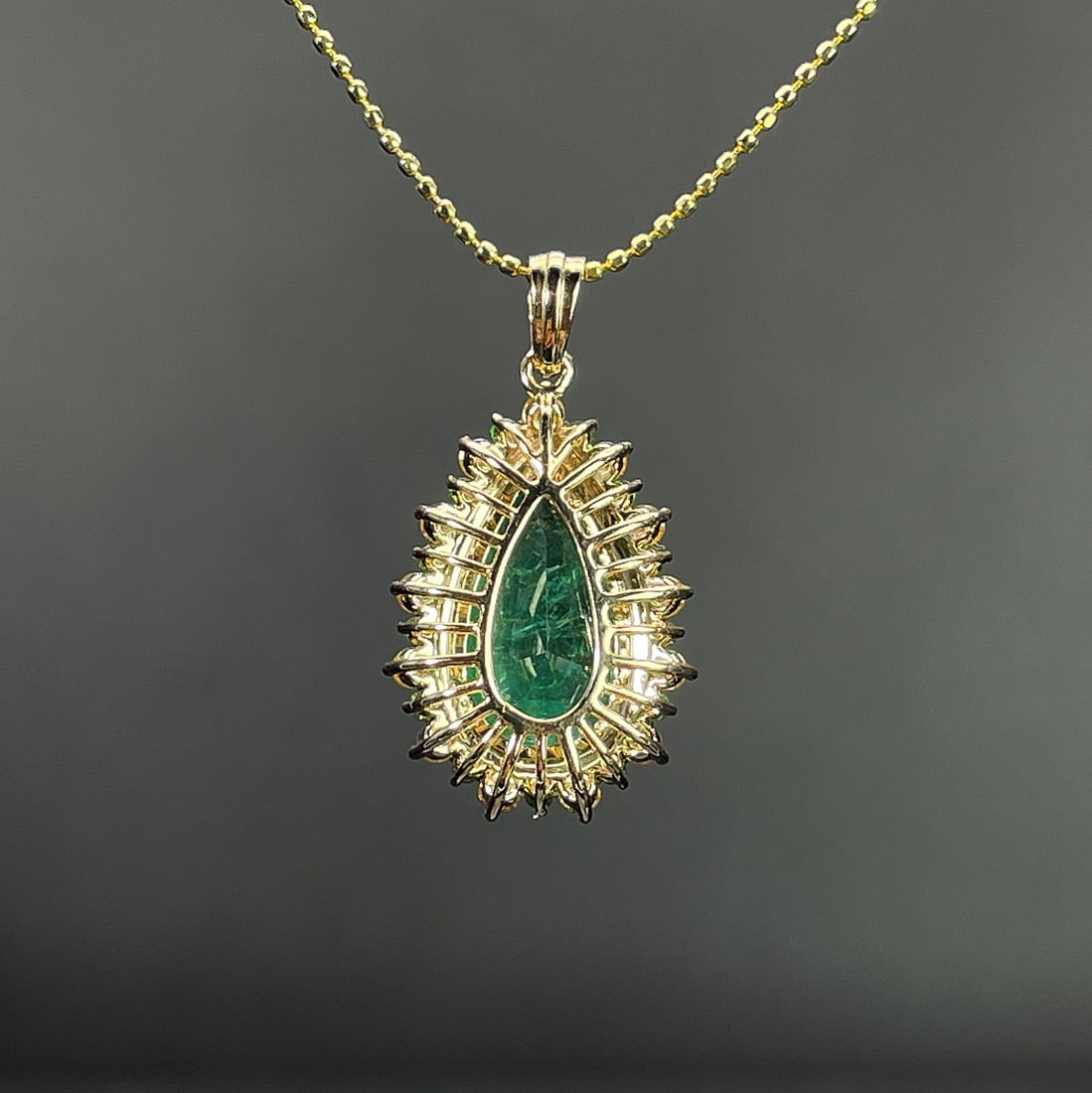 14k Gold 3.12 Ctw Natural Emerald & Diamond Pendant( Without Chain ) - 4