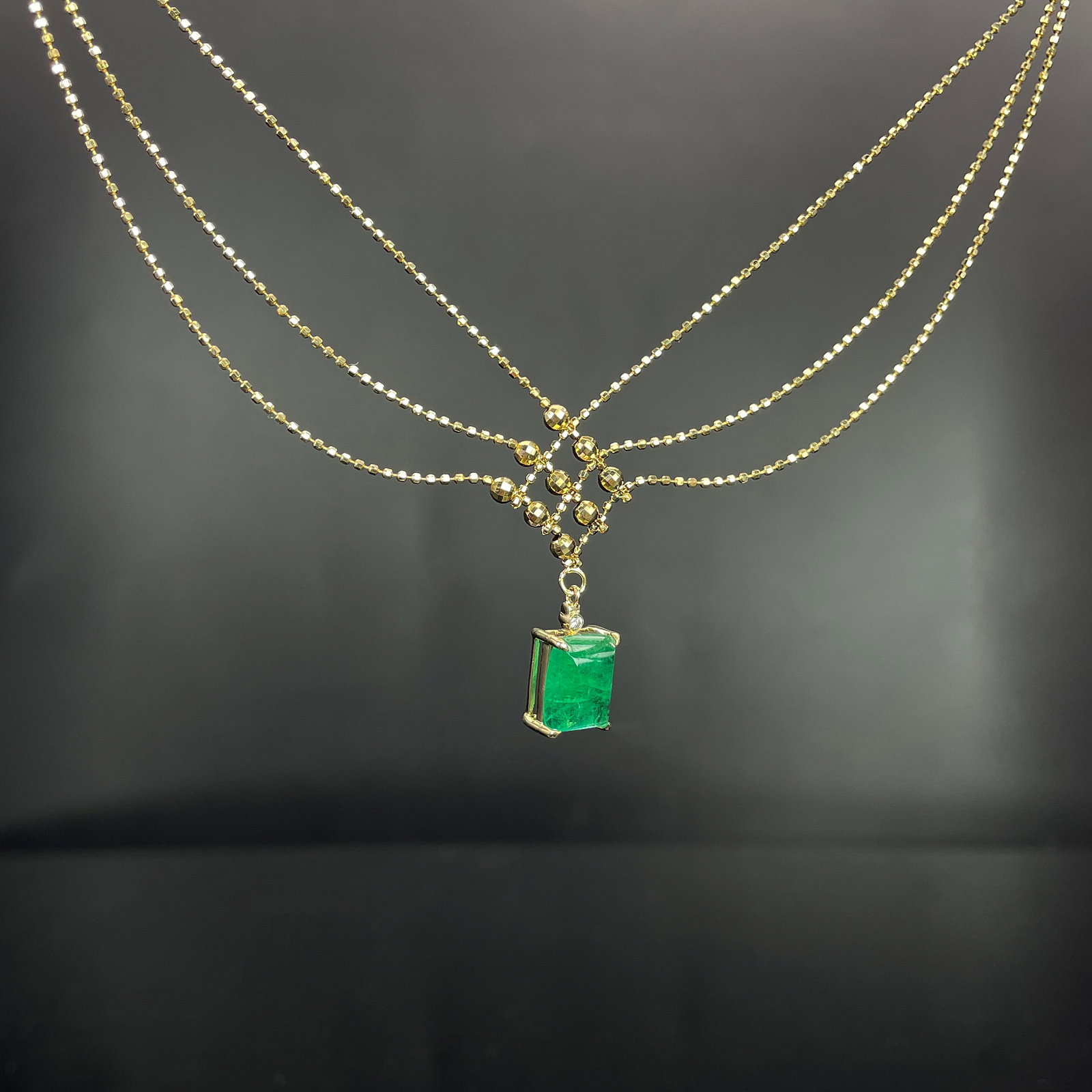 14k Gold 2.05 Ctw Natural Emerald & Diamond Necklace - 3