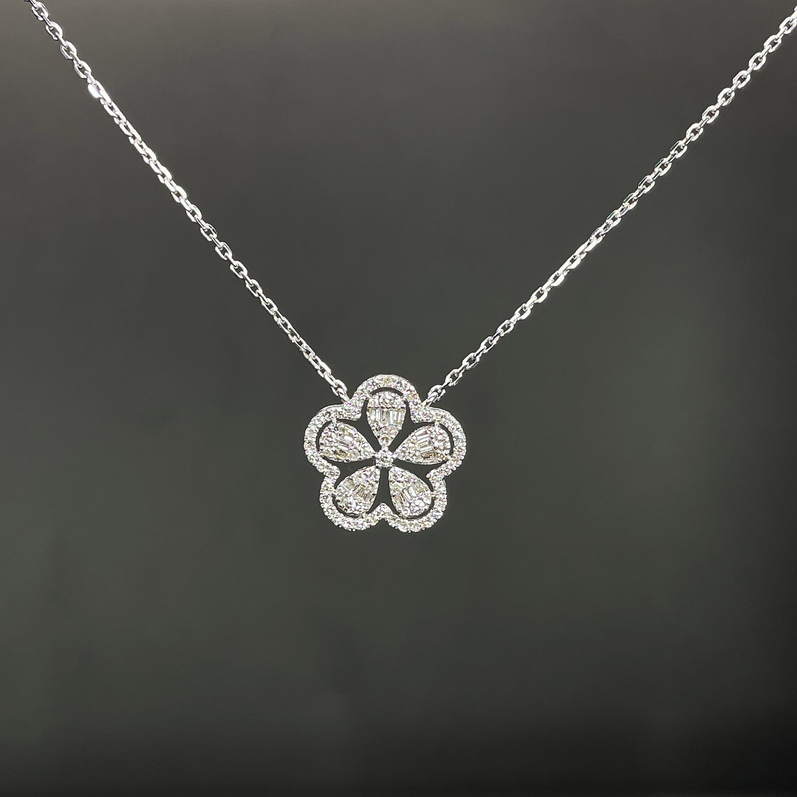 14k Gold 0.36 Ct Natural H Diamond Necklace: Ref:231168013 // gold content:14k gold // main gemstone:diamond // shape:multiple // carat weight:0. 36ct // clarity grade:vs-si // color:h // treatment:natural // Condition: New Low Estimate: