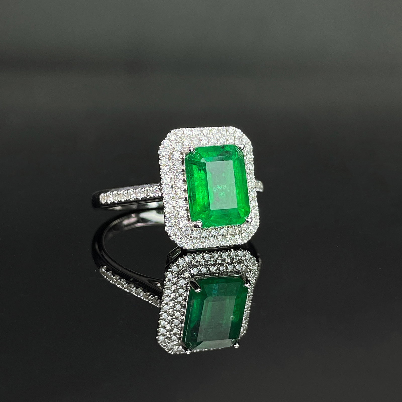 14k Gold 2.62 Ctw Natural Emerald & Diamond Ring - 3