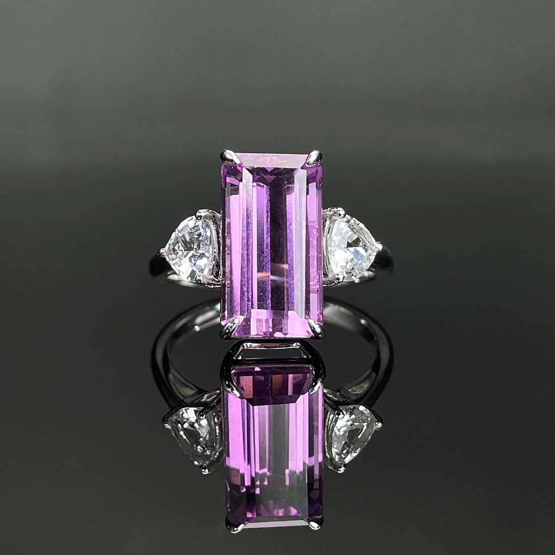 14k Gold 5.72 Ctw Natural Kunzite & Sapphire Ring: Ref:231168016 // gold content:14k gold // ring size:7. 25us // // main gemstone:kunzite // shape:octagonal // carat weight:5. 1ct // color:purple // treatment:natural // // adjacent gemstone 2 :