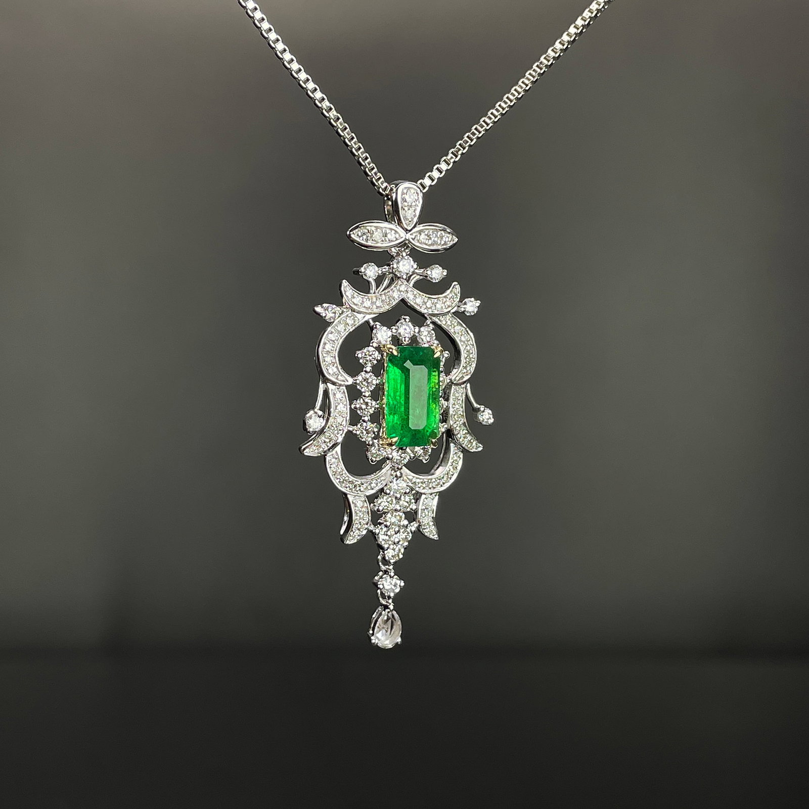 14k Gold 1.01 Ctw Natural Emerald & Diamond Pendant( Without Chain ) - 3