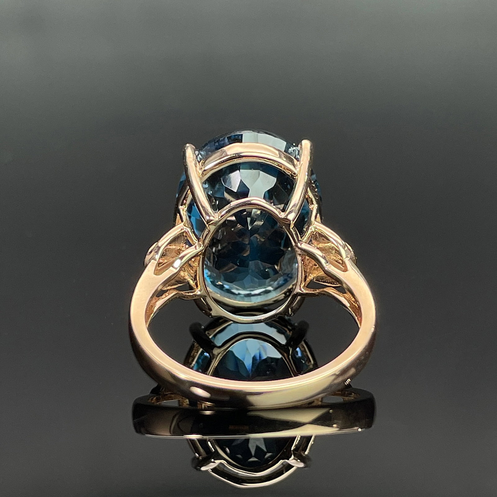 14k Gold 16.66 Ctw Natural Topaz & Diamond Ring - 4