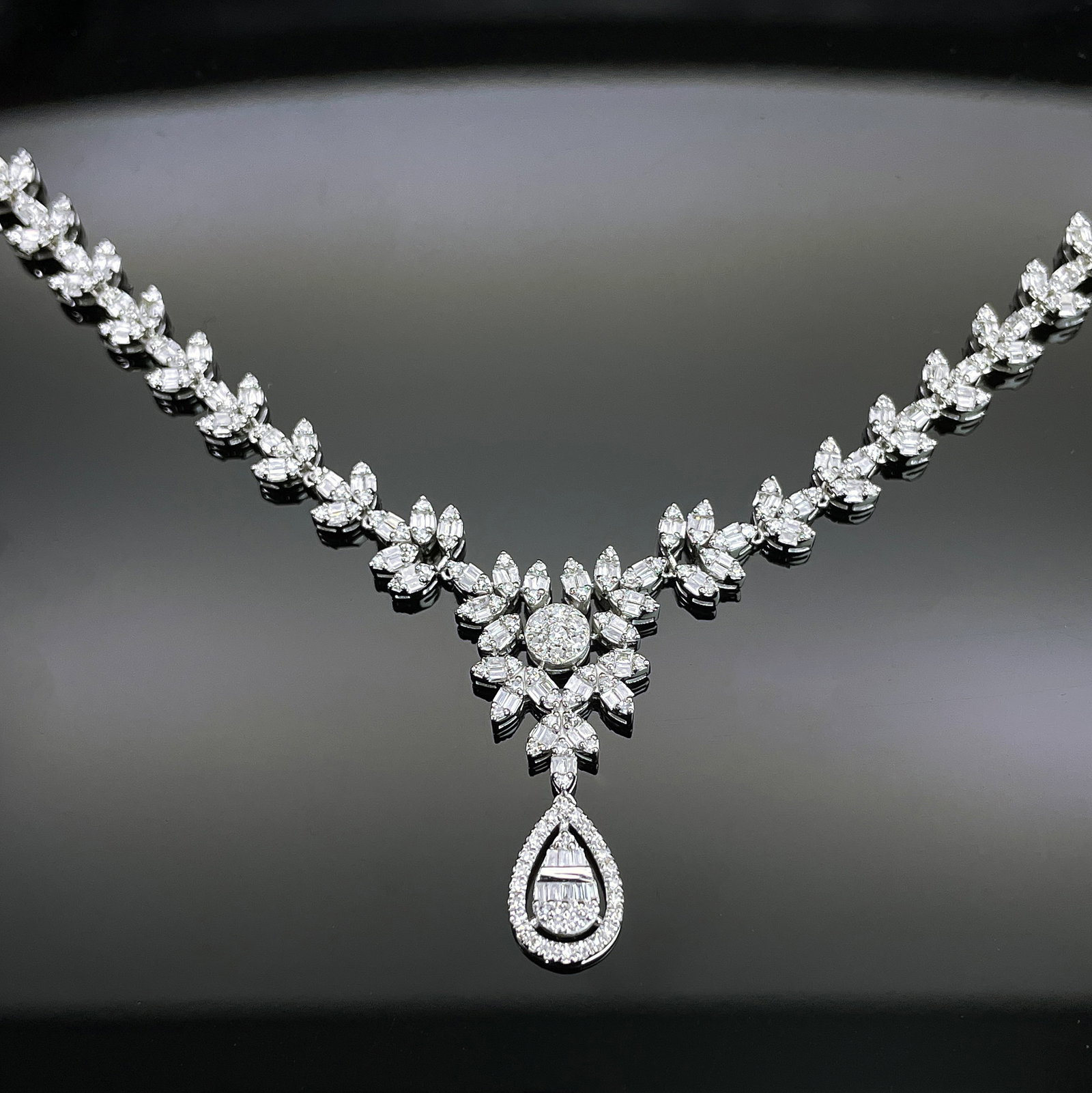 14k Gold 3.82 Ct Natural H Diamond Necklace - 6