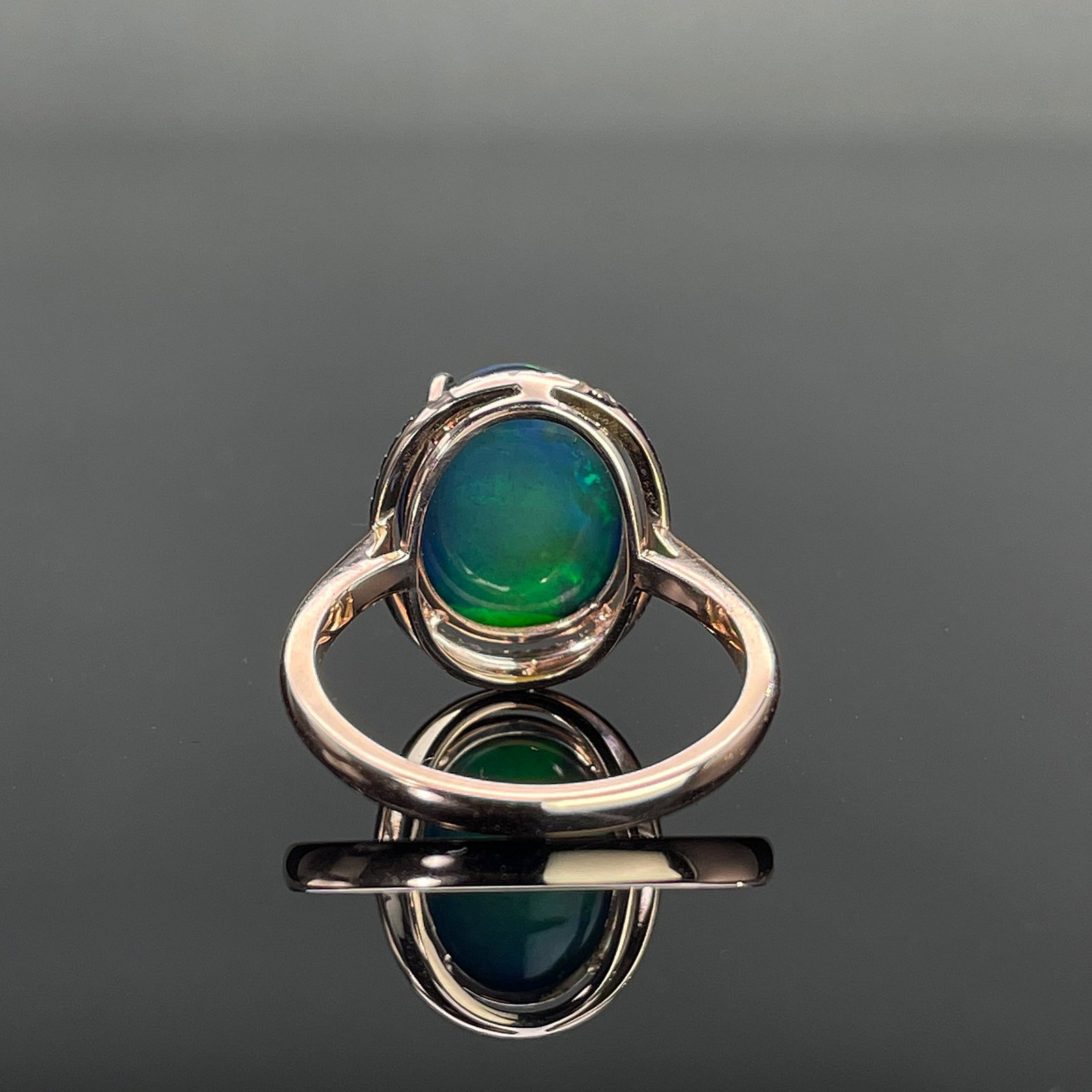 14k Gold 3.7 Ctw Natural Opal & Diamond Ring - 4