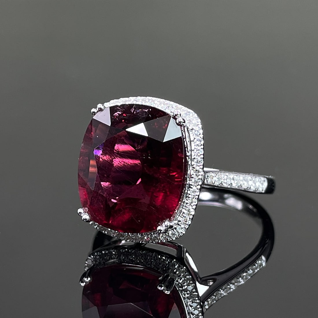 14k Gold 7.84 Ctw Natural Tourmaline & Diamond Ring - 2