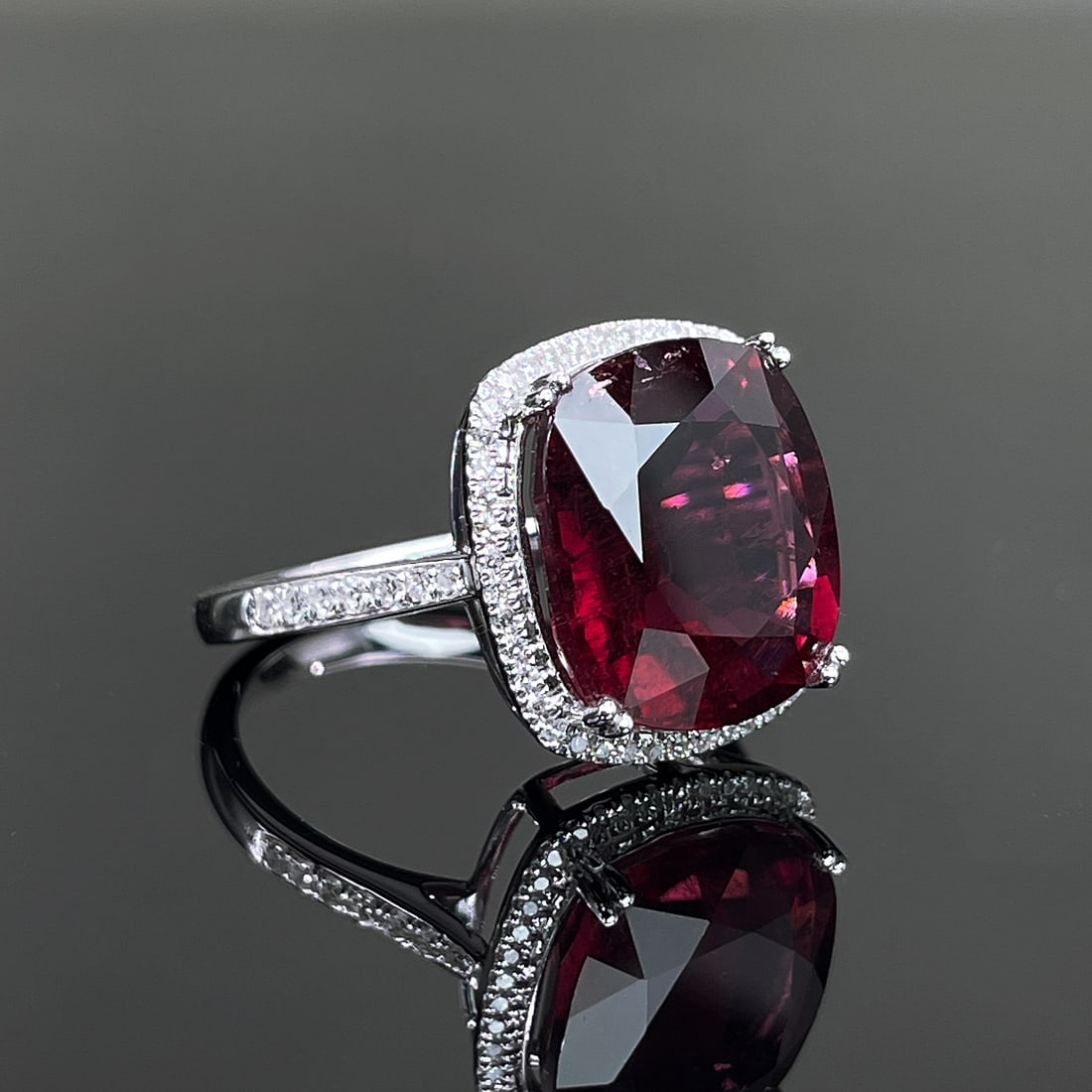 14k Gold 7.84 Ctw Natural Tourmaline & Diamond Ring - 3