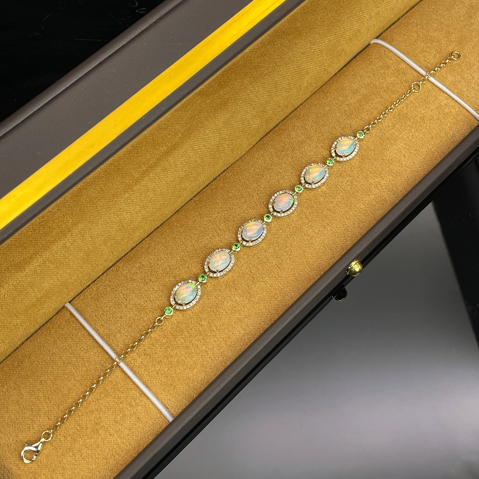 14k Gold 2.86 Ctw Natural Opal & Diamond Bracelet - 4