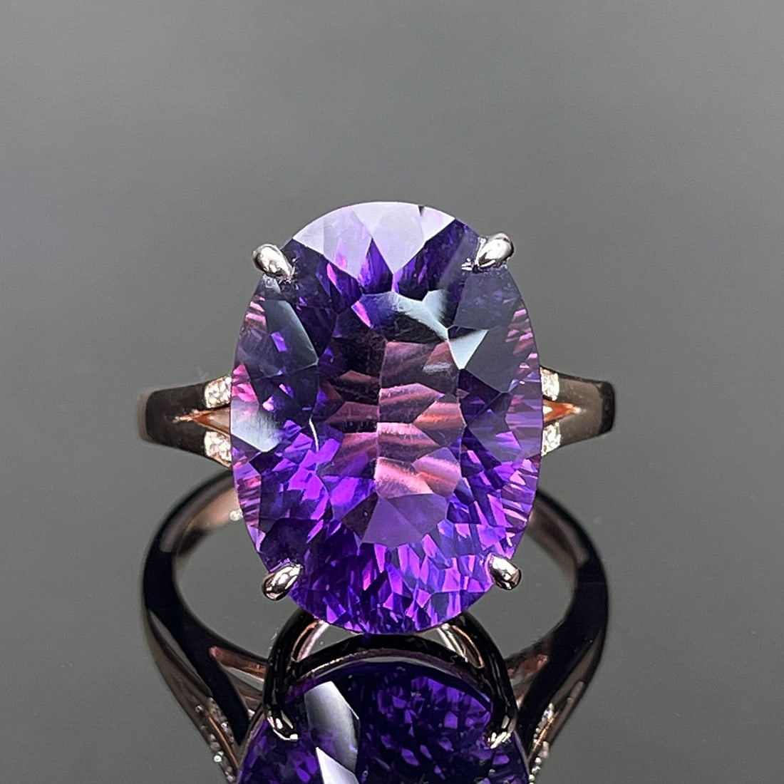 14k Gold 12.24 Ctw Natural Amethyst & Diamond Ring: Ref:231168040 // gold content:14k gold // ring size:7. 25us // // main gemstone:amethyst // shape:oval // carat weight:12. 2ct // color:purple // treatment:natural // // adjacent gemstone 2 : diamond 