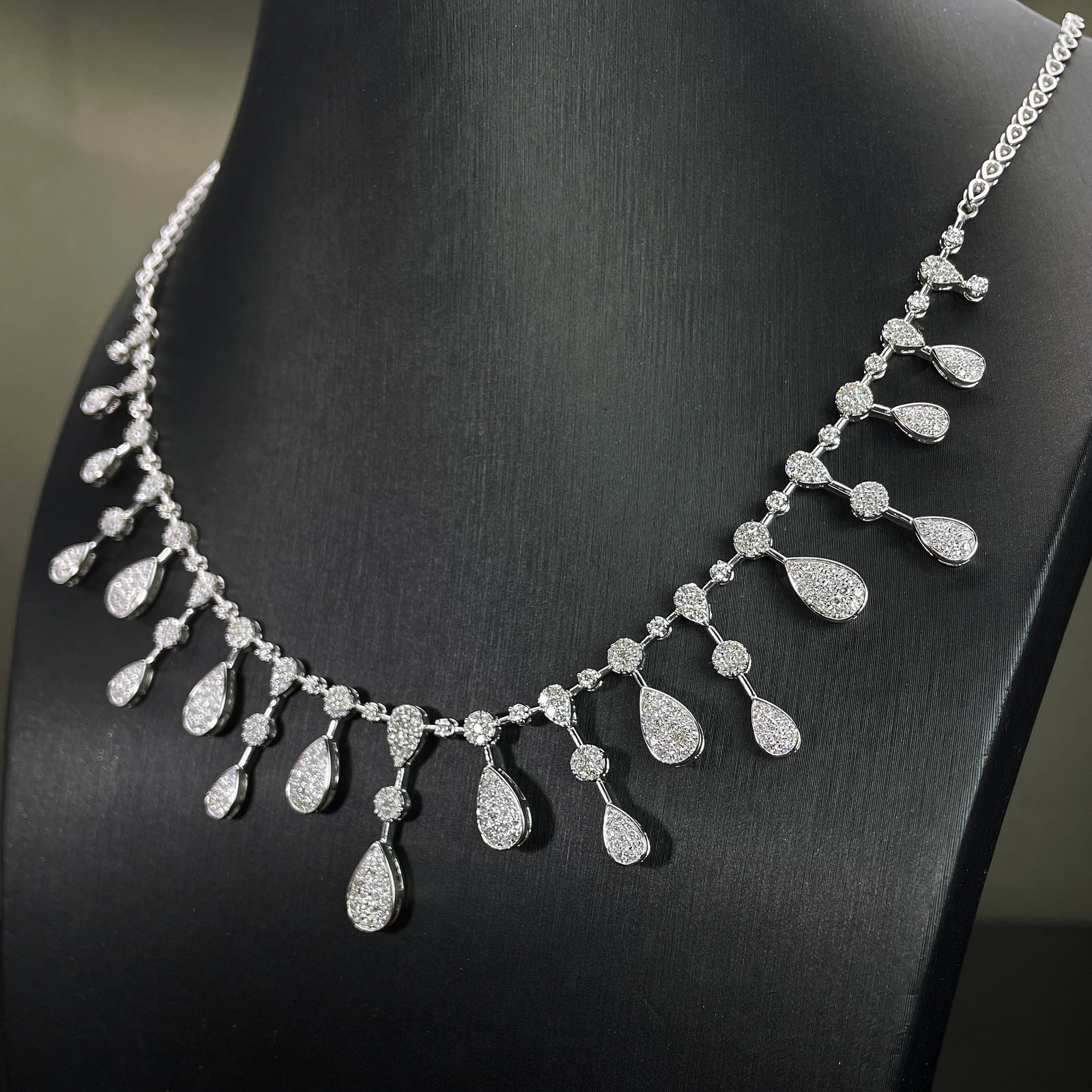 14k Gold 2.72 Ct Natural H Diamond Necklace - 2